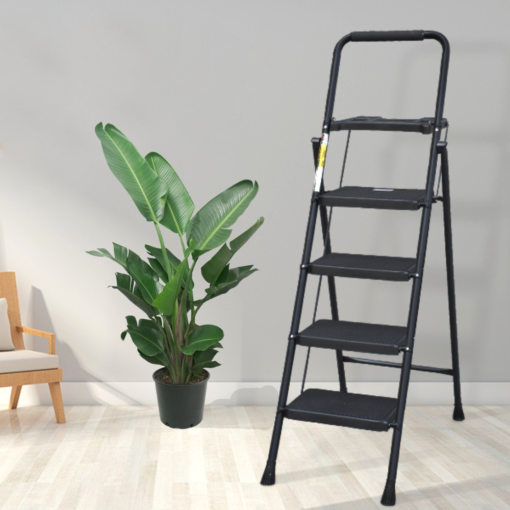 Step Ladder, 4-Step with Tool Platform: image 1